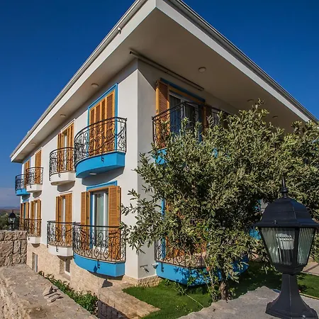 Апарт-отель Clementin Suits