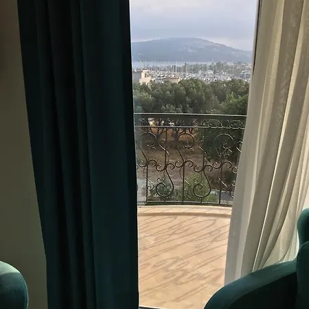 Lejlighedshotel Clementin Suits