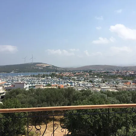 Lägenhetshotell Clementin Suits Siğacık