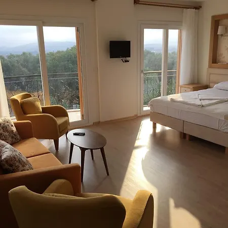 Clementin Suits Apartmanhotel