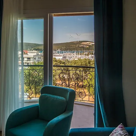 Clementin Suits Lejlighedshotel 3*