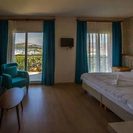 Lejlighedshotel Clementin Suits