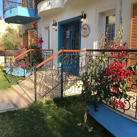 Clementin Suits 3* Siğacık