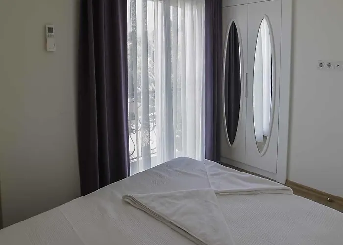 Clementin Suits Aparthotel 3*